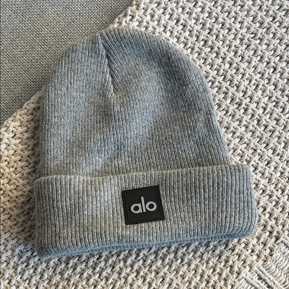 ALO Yoga Accessories - ALO Yoga Kids Light Gray Knit Hat